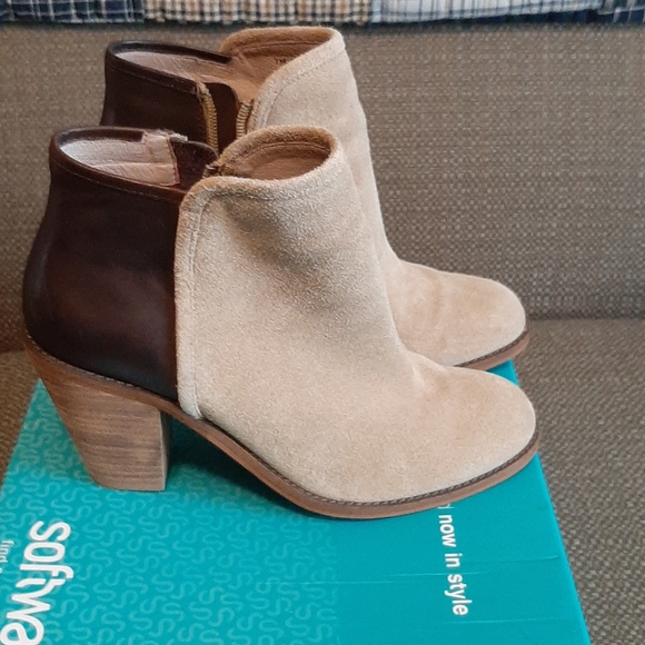 Suede  boots - Picture 2 of 4